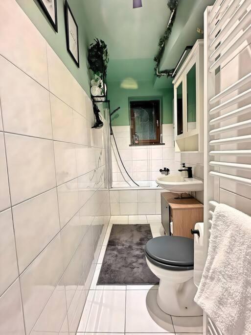 Urban & Chic: 2Bdr, Parkplatz Apartment วิทเทน ภายนอก รูปภาพ