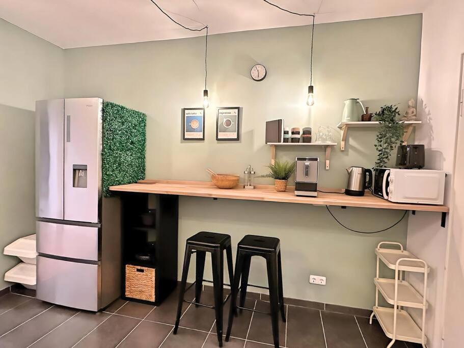 Urban & Chic: 2Bdr, Parkplatz Apartment วิทเทน ภายนอก รูปภาพ